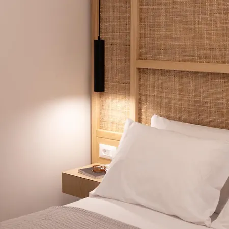 Paradise For Couples, Next To Soothing Waves