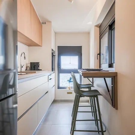 Paradise For Couples, Next To Soothing Waves 度假居 Galatás
