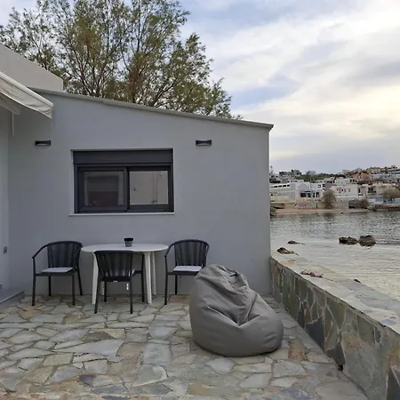 Paradise For Couples, Next To Soothing Waves